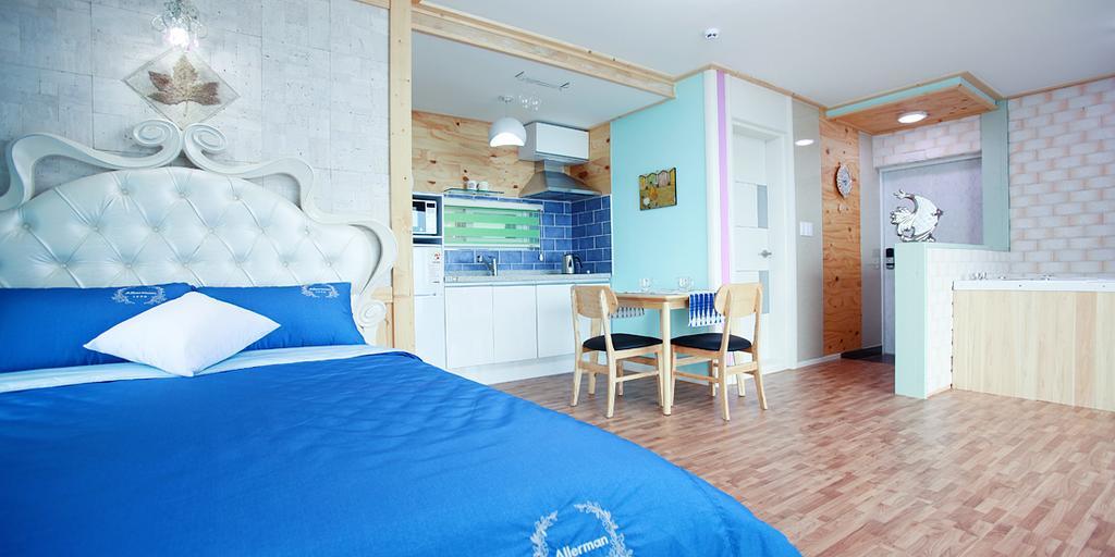 Montmartre Villa Namhae Exterior photo