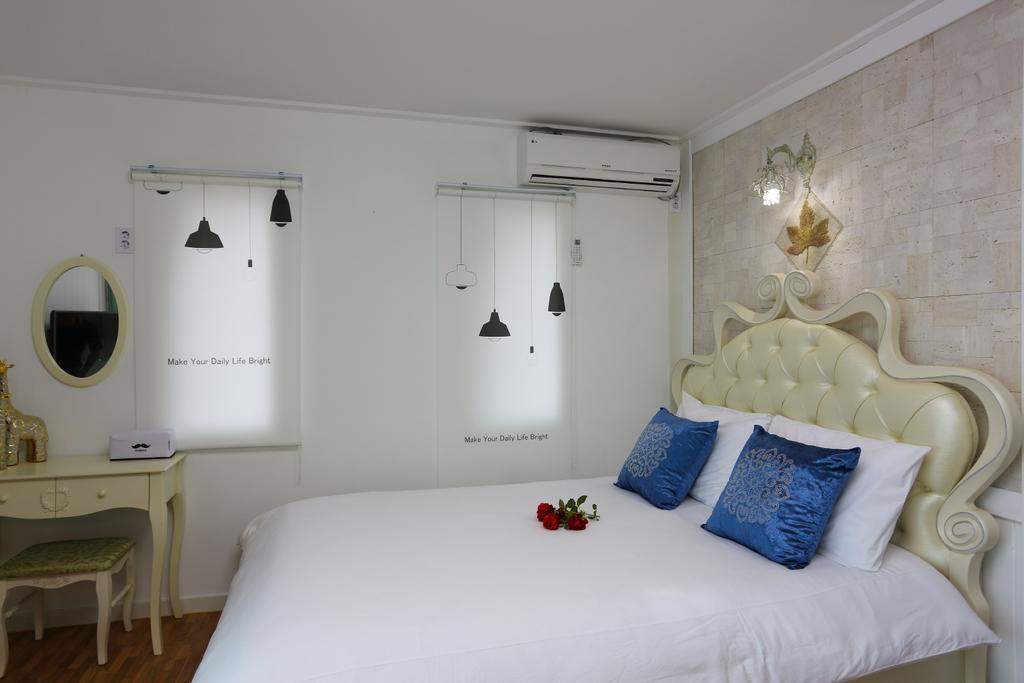 Montmartre Villa Namhae Exterior photo