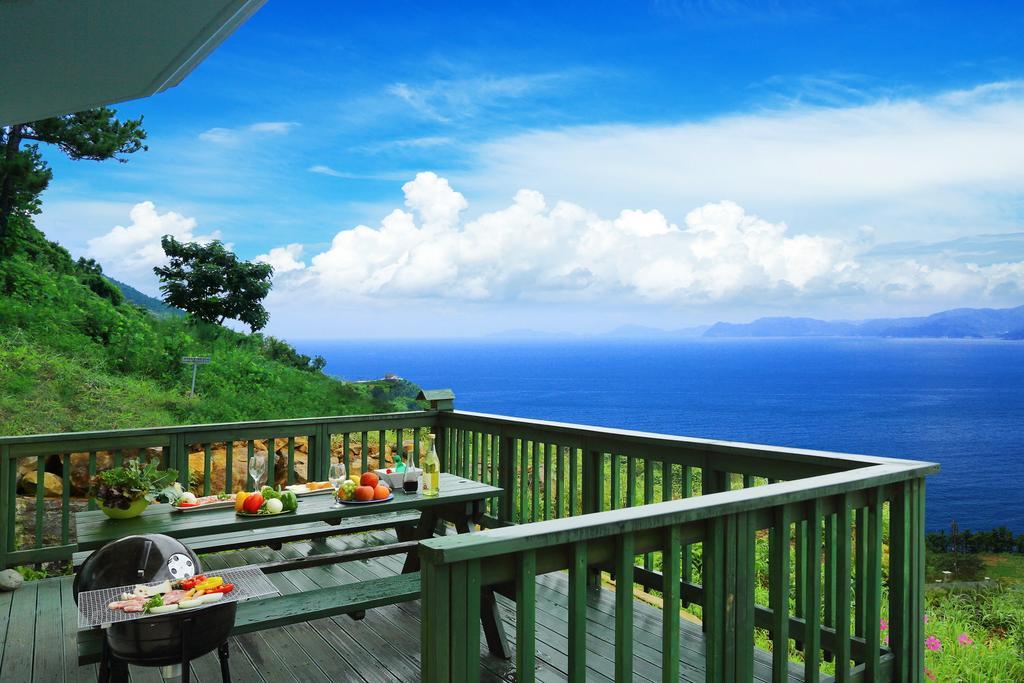 Montmartre Villa Namhae Exterior photo