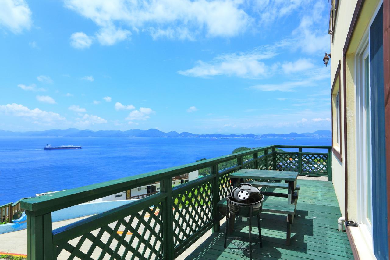 Montmartre Villa Namhae Exterior photo